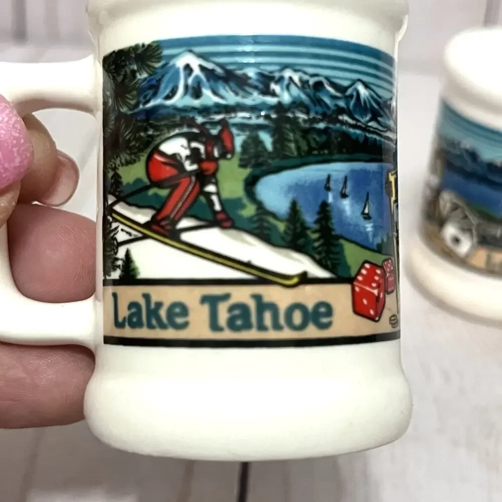 LAKE TAHOE SALT & PEPPER SHAKER SET DOWNHILL SNOW SLOPE MOUNTAIN GAMBLING 1986